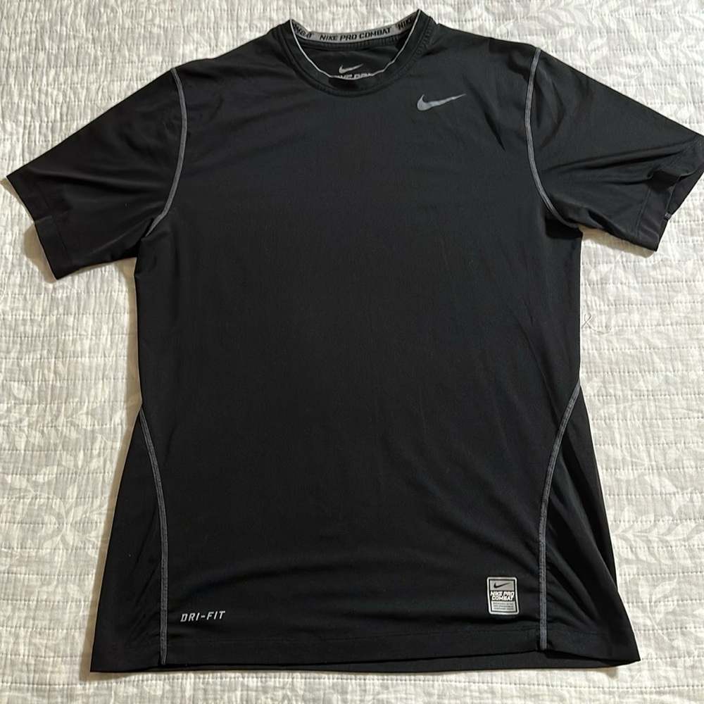 Nike Pro Combat Fitted athletic shirt Mens size Medium